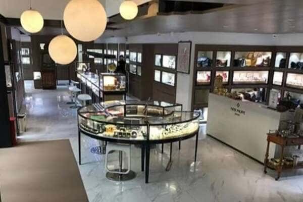 西宁城东区佳哥鉴酒商行